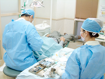 名古屋でストレス少なく行う抜歯即時インプラント埋入術