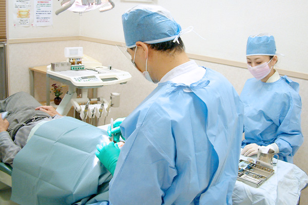 名古屋で納得の費用でインプラントをするならかすや先生